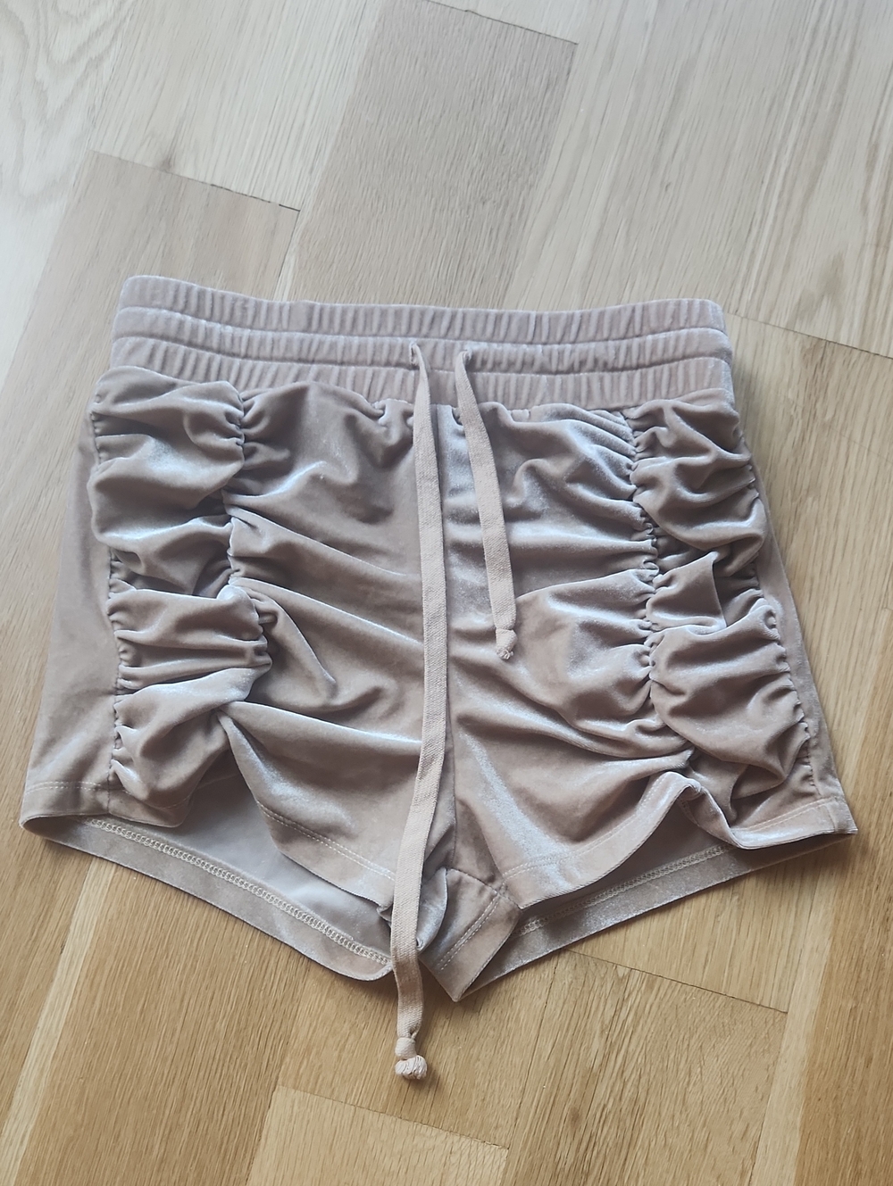 Tic Toc Ruched Drawstring Velvet Women's Shorts in Taupe